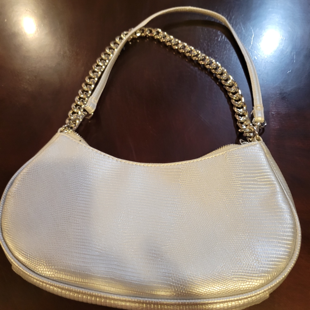 Elegant Silver Chain Strap Women's Bag